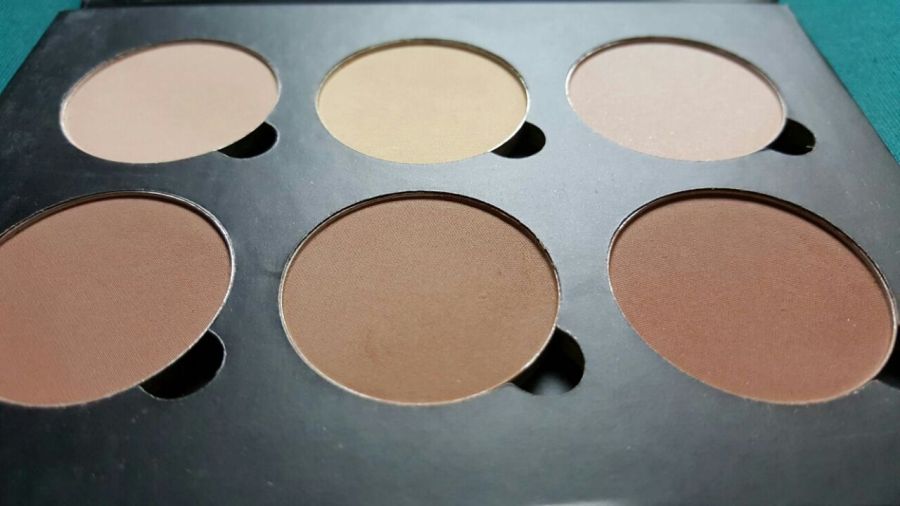 Review & Swatches – Anastasia Beverly Hills Contour Kit